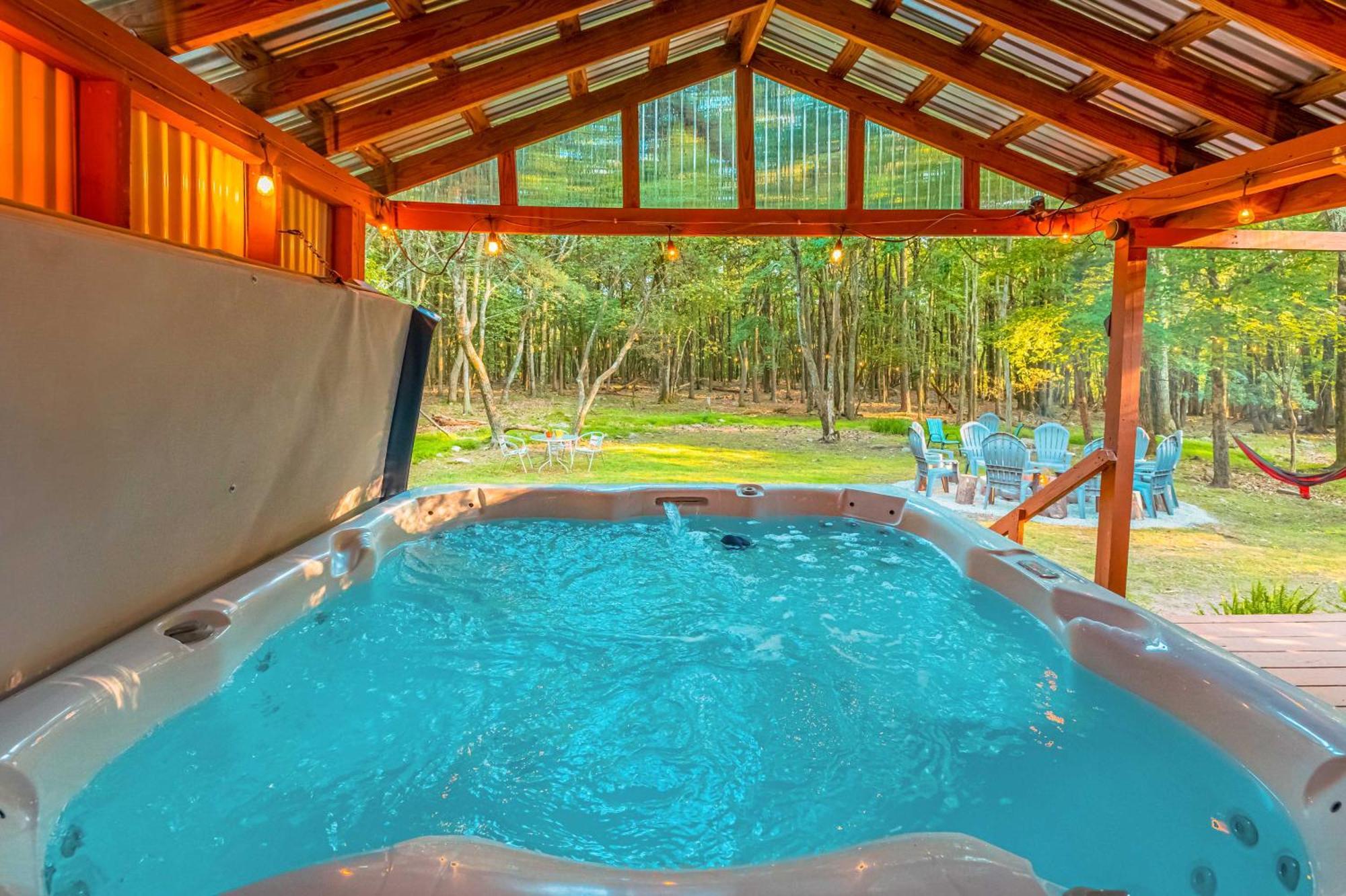 Poconos Ski Retreat With Sauna, Hot Tub, And Game Room Lake Harmony Kültér fotó