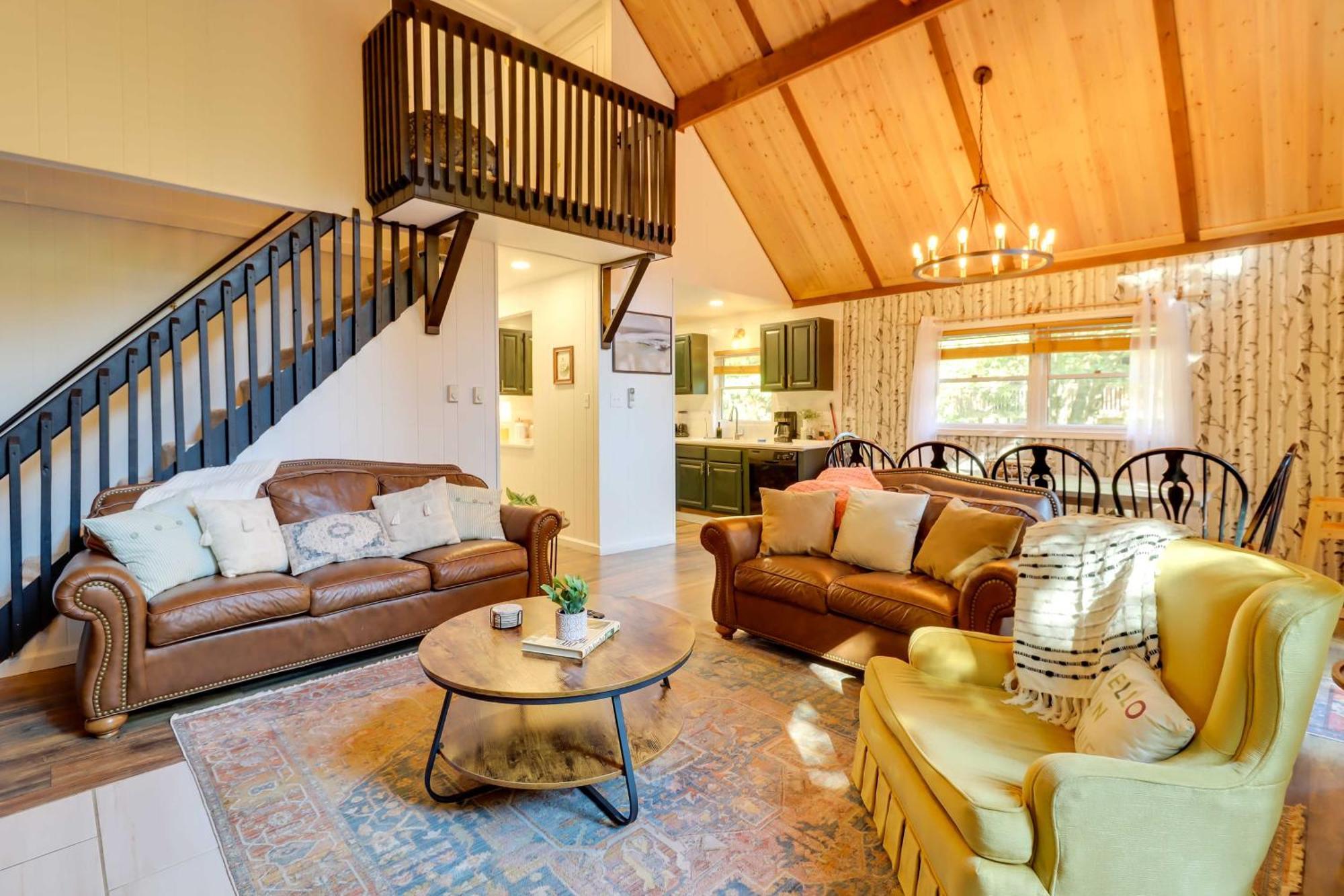 Poconos Ski Retreat With Sauna, Hot Tub, And Game Room Lake Harmony Kültér fotó
