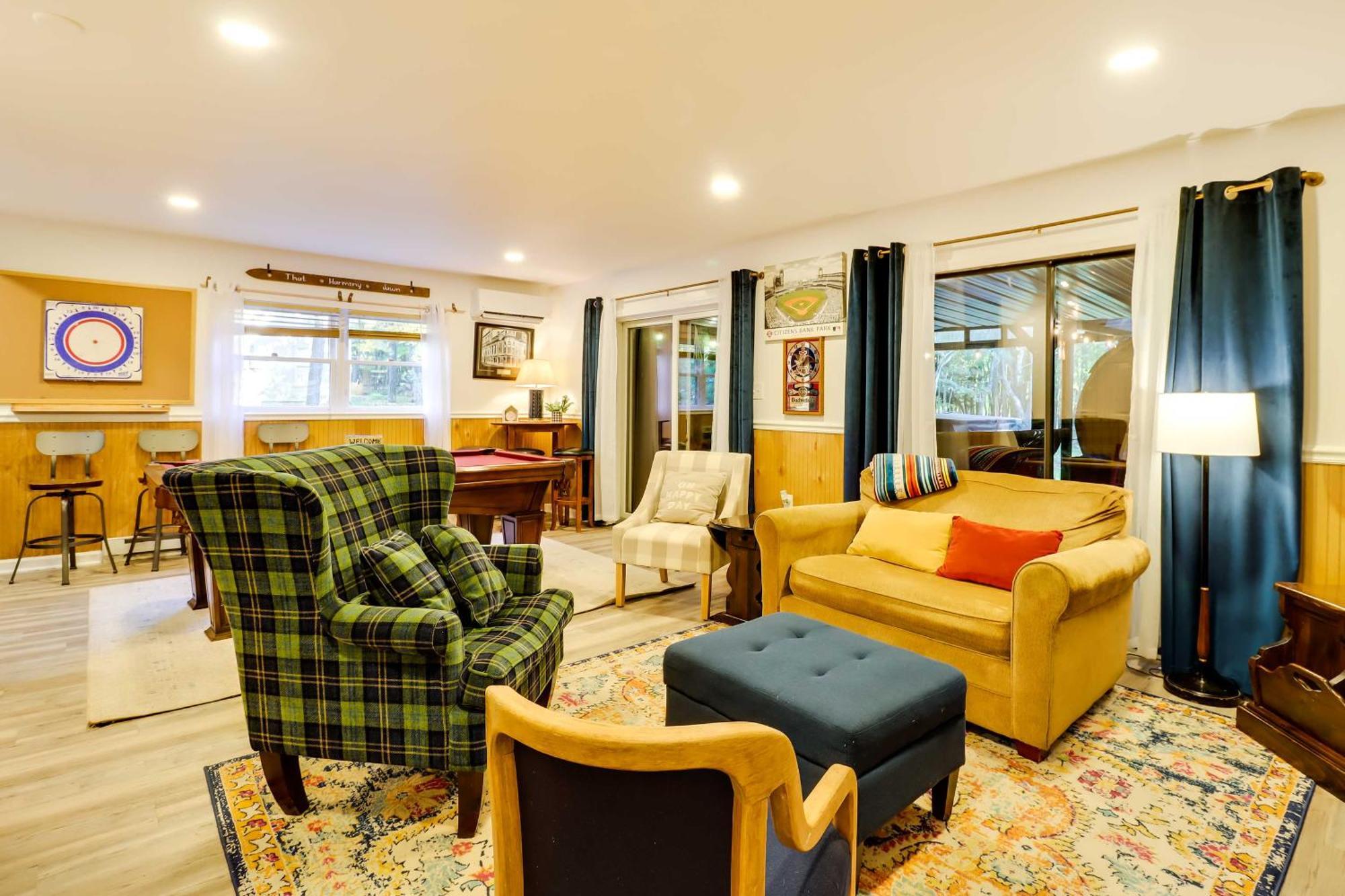 Poconos Ski Retreat With Sauna, Hot Tub, And Game Room Lake Harmony Kültér fotó